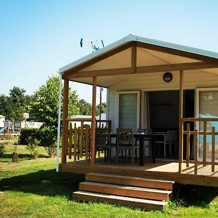 Camping Au Pre De L'Etang Sainte-Foy  ภายนอก รูปภาพ