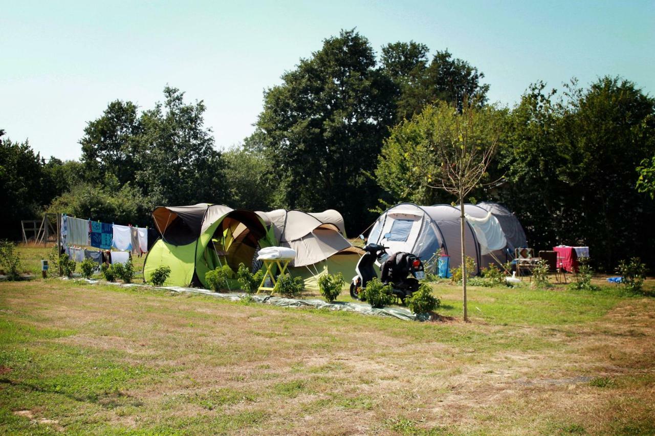 Camping Au Pre De L'Etang Sainte-Foy  ภายนอก รูปภาพ