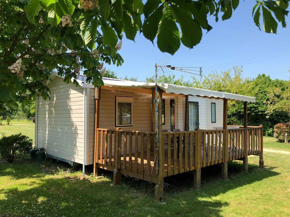 Camping Au Pre De L'Etang Sainte-Foy  ภายนอก รูปภาพ