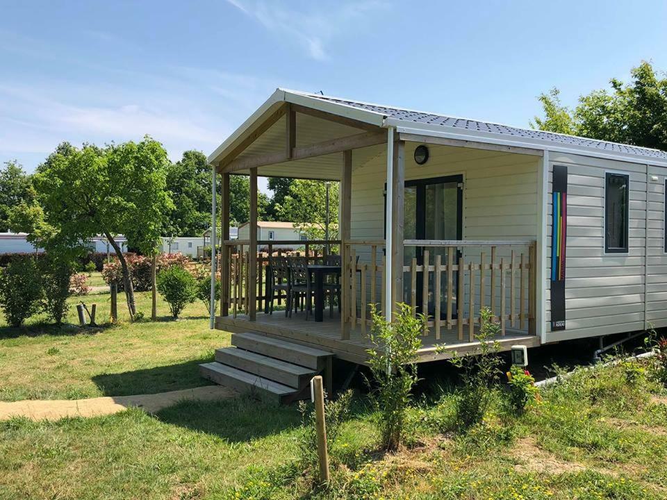 Camping Au Pre De L'Etang Sainte-Foy  ภายนอก รูปภาพ